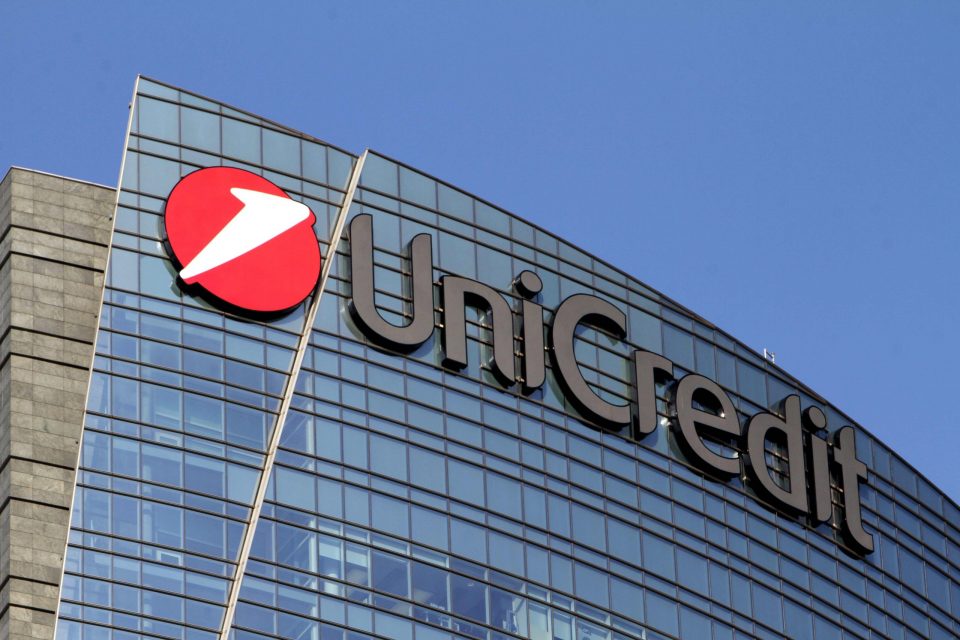 Come si possono acquistare le azioni di Unicredit?