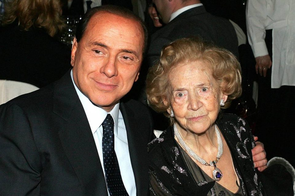 Silvio Berlusconi e Mamma Rosa.